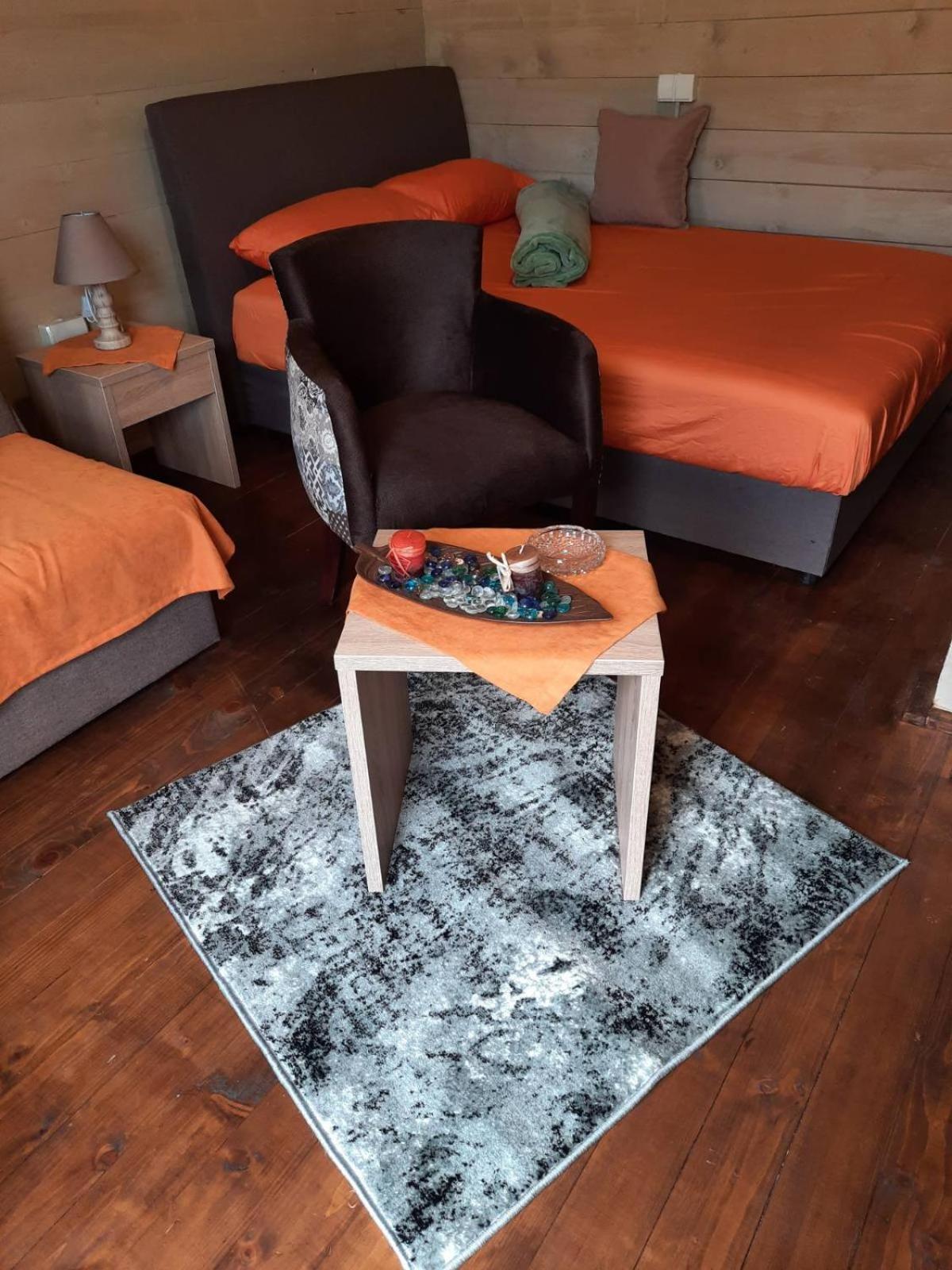 Mali Raj Apartmani Cetinje Eksteriør bilde