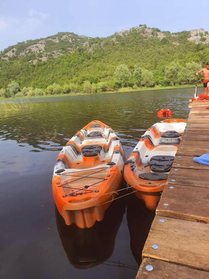 Mali Raj Apartmani Cetinje Eksteriør bilde