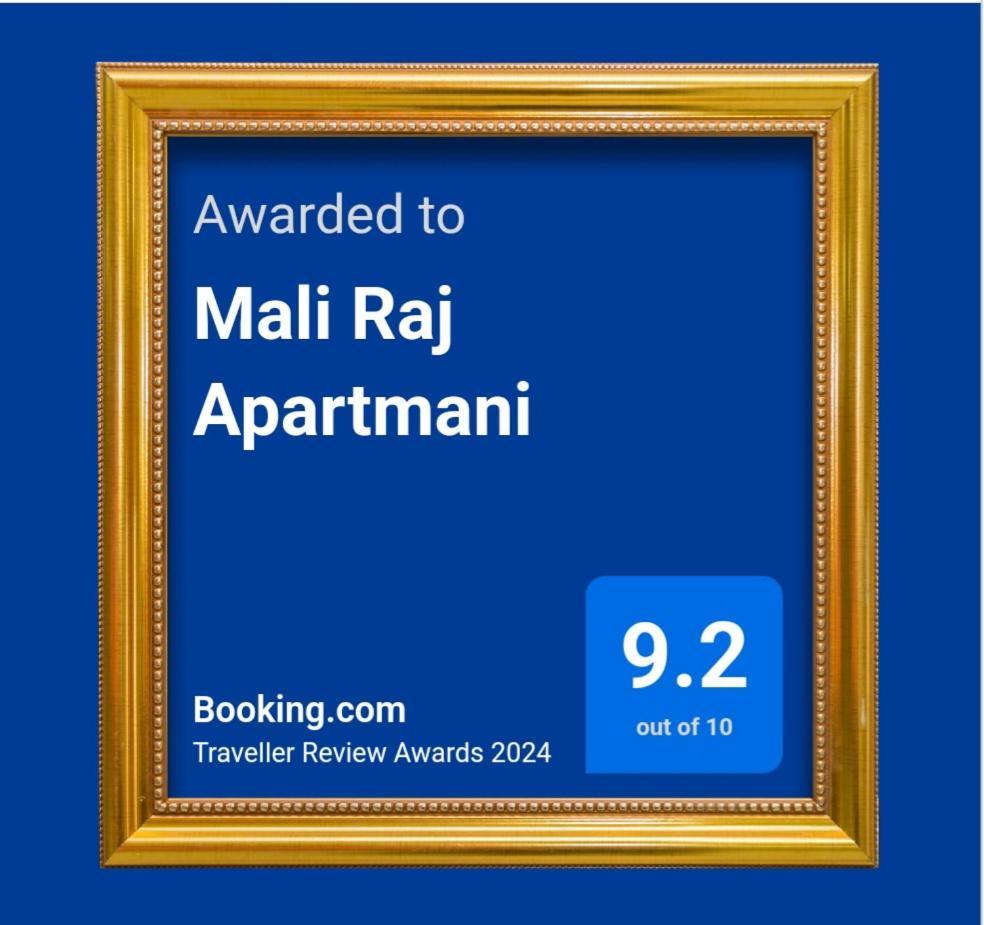 Mali Raj Apartmani Cetinje Eksteriør bilde